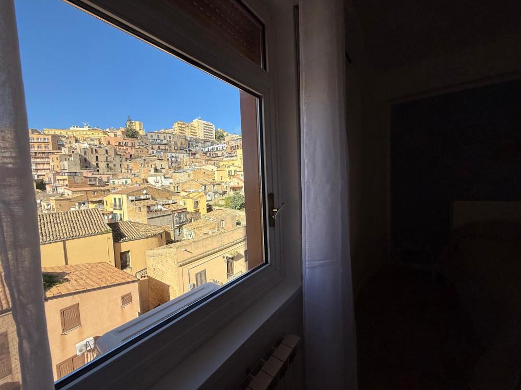 Nespecifikovaný výhled na destinaci Agrigento nebo výhled na město při pohledu z penzionu