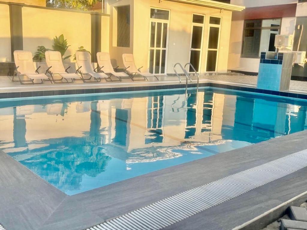 Πισίνα στο ή κοντά στο JnC Homes