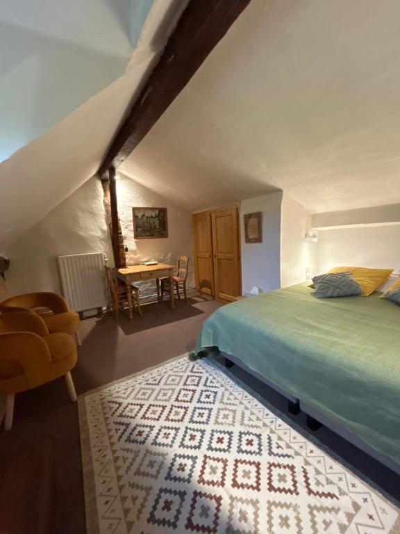 Postel nebo postele na pokoji v ubytování Auberge du Val d'Aisne