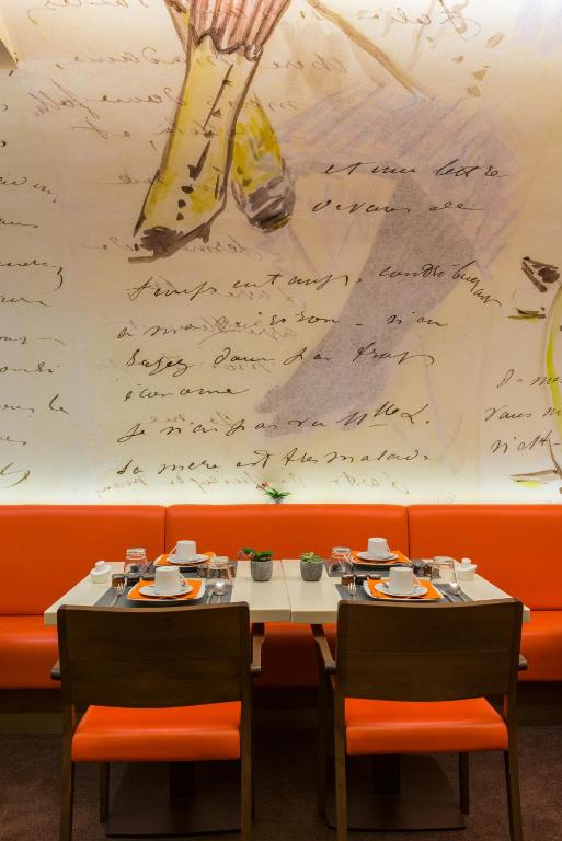 Hôtel Le Tourville by Inwood Hotels - Resim 31