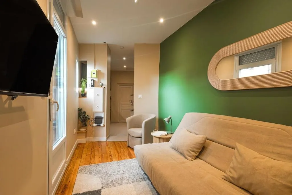 Magnifique appartement TERRASSE et PARKING privé place Dupuy