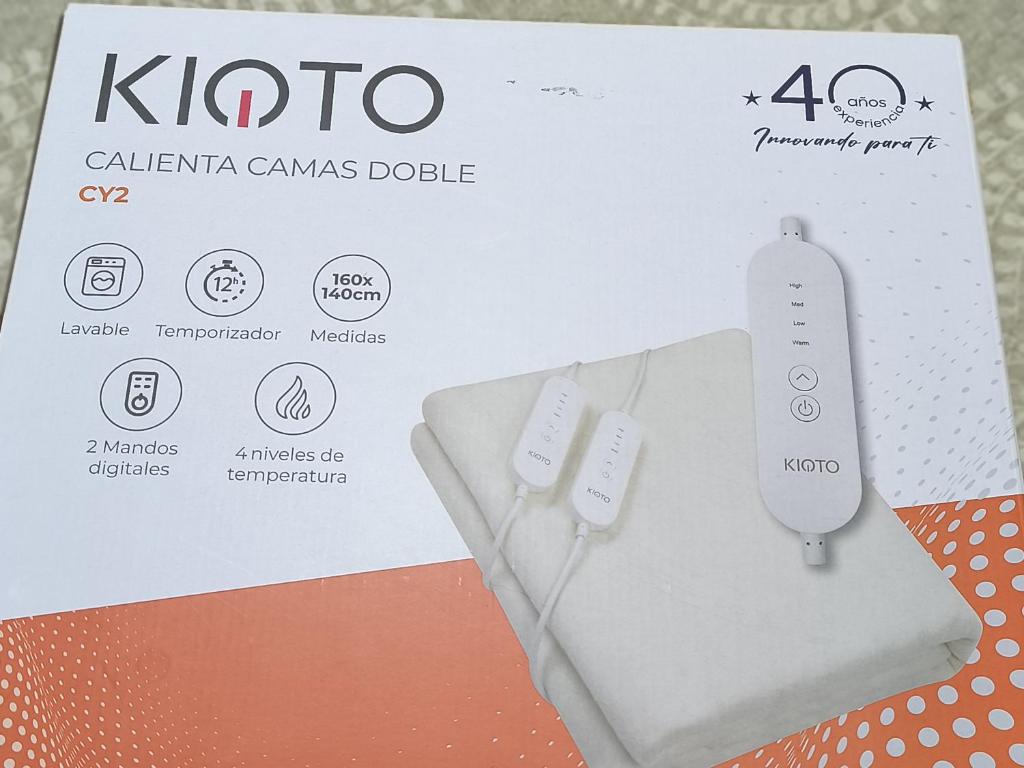 a nintendo wii game controller in a box at Departamento Corcovado in Puerto Montt