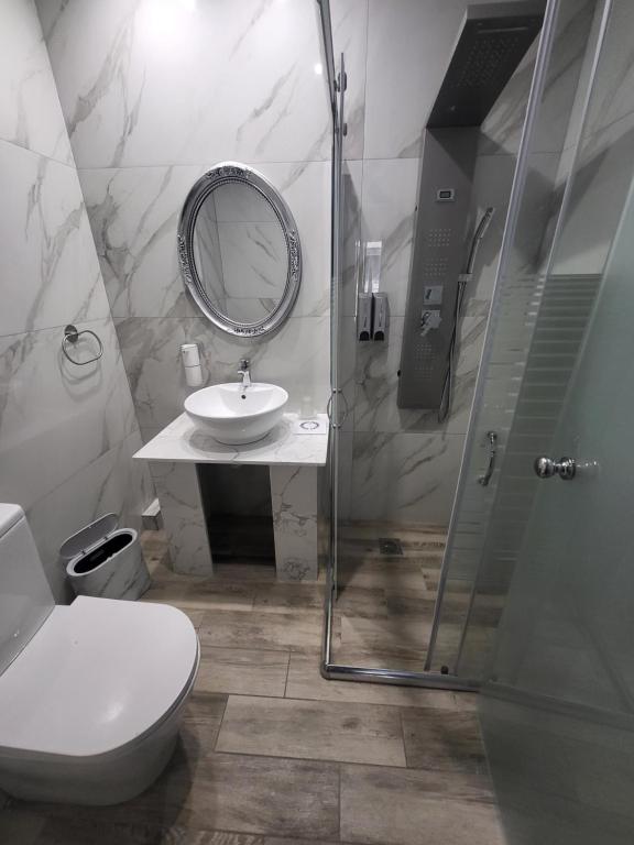 Diamond Piraeus Port - Resim 10