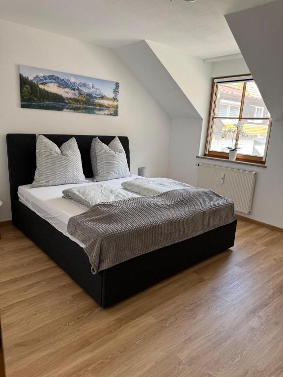 Rebekkas City Apartment - Two-Bedroom Apartment