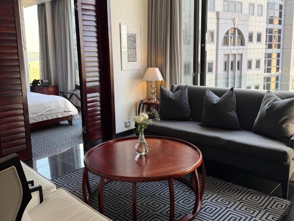 Luxury 1-Bedroom Suite in Sandton, Johannesburg (updated prices 2026)