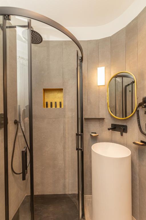 De FERRARI FAMYLY - Resim 21