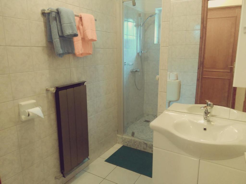 Kúpeľňa v ubytovaní Klára Villa Apartman