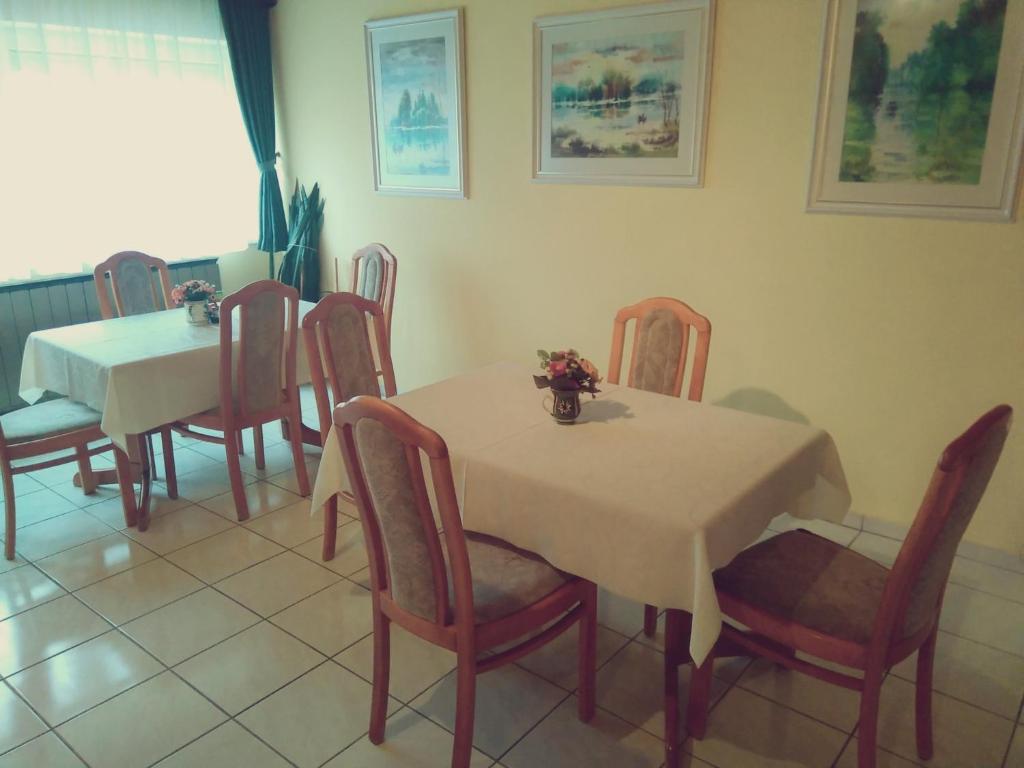 Posedenie v ubytovaní Klára Villa Apartman