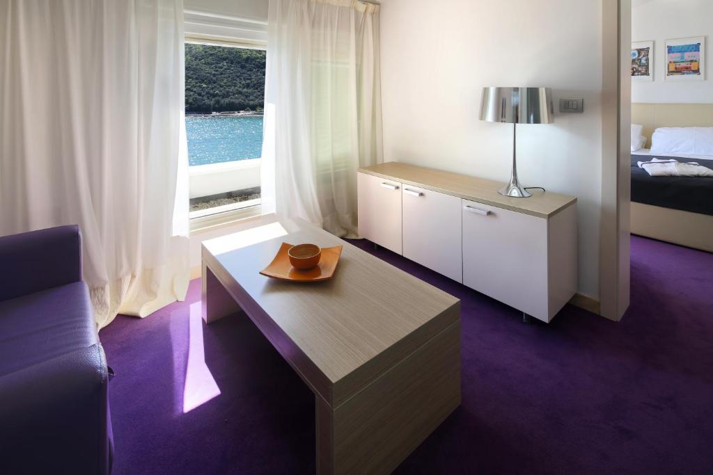 Boutique Hotel Adoral - 9