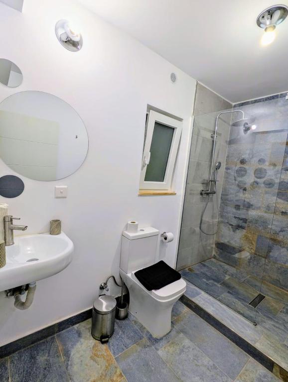 Koupelna v ubytování Gozo Vacation Studios