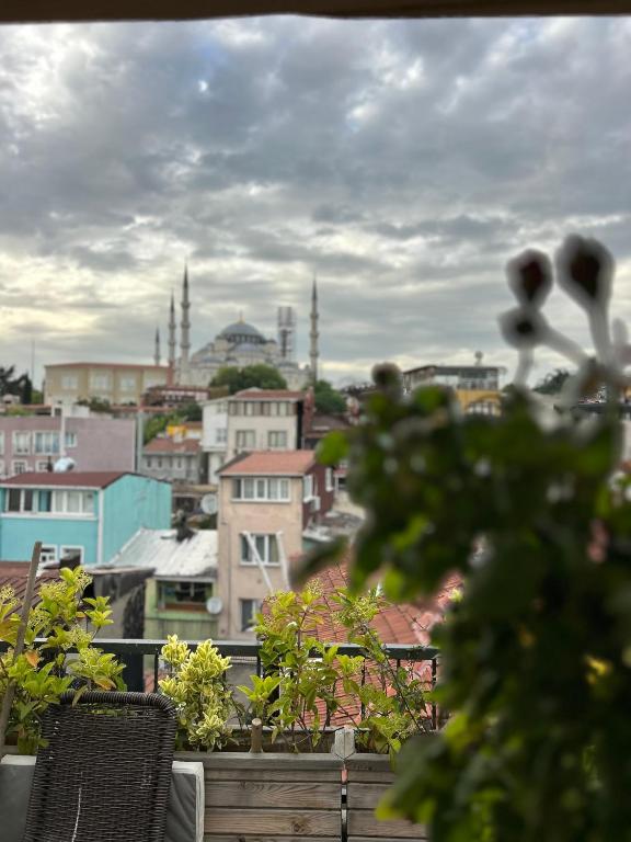 Nespecifikovaný výhled na destinaci Istanbul nebo výhled na město při pohledu z kempu