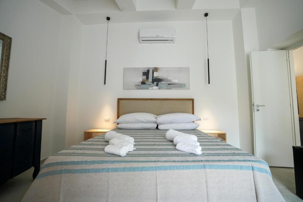 Praialonga Suites with Pool and Garden