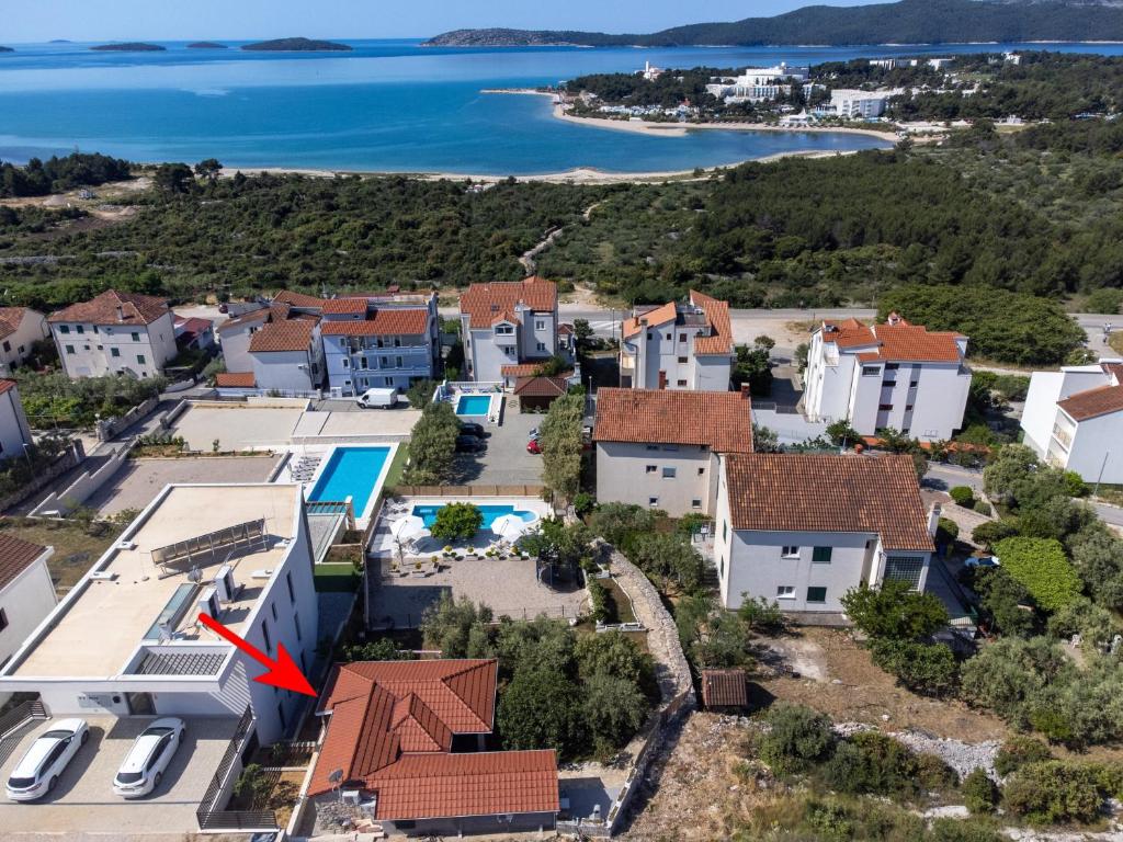 Family friendly house with a swimming pool Solaris, Sibenik - 24400