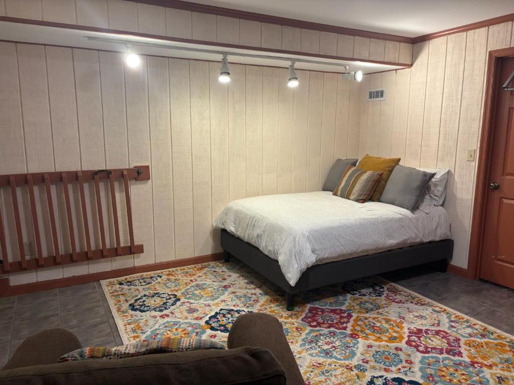 Postel nebo postele na pokoji v ubytování Guest Suite