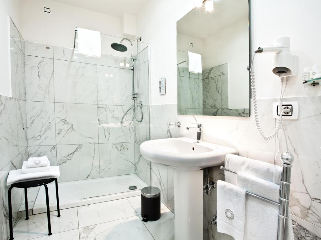 Stelle Hotel The Businest - Resim 3