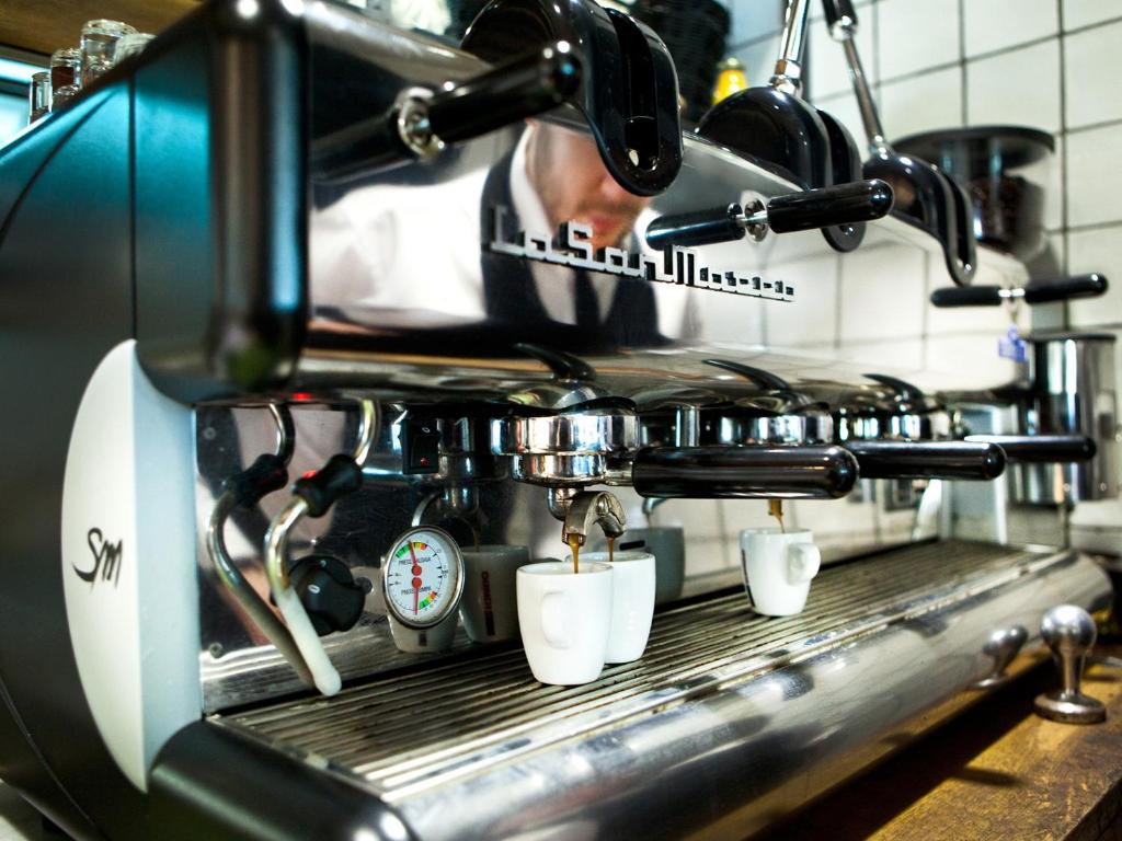 Stelle Hotel The Businest - Resim 4