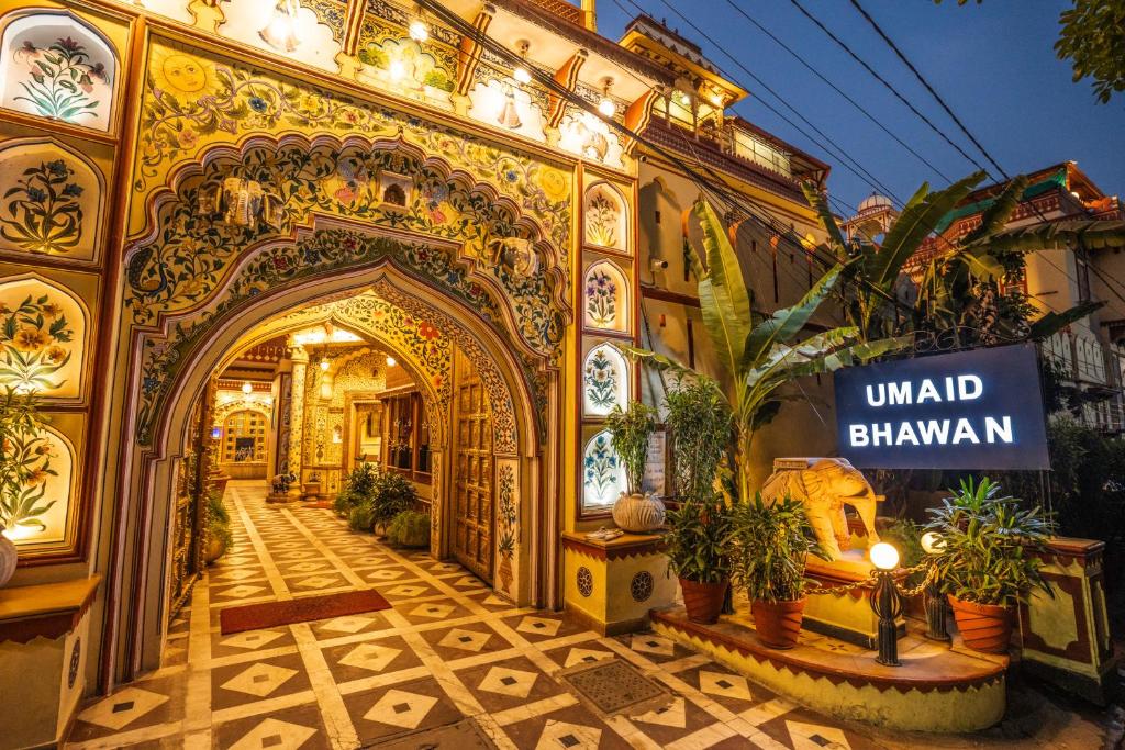 Exteriér nebo vchod ubytování Umaid Bhawan - A Heritage Style Boutique Hotel