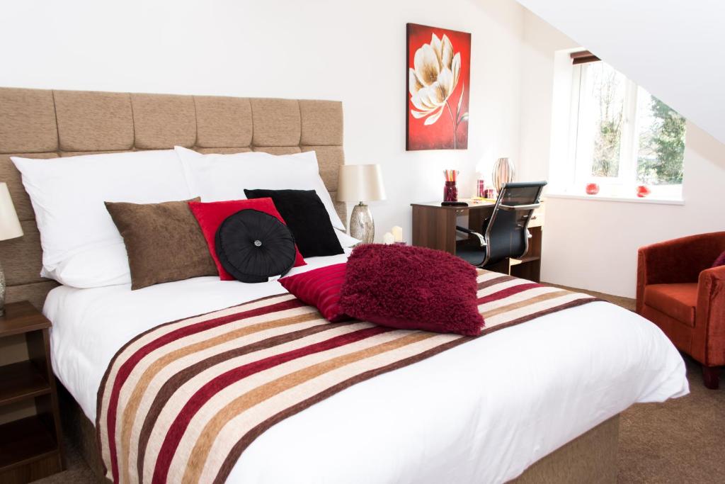 Trivelles Mayfair,stockport - Resim 17