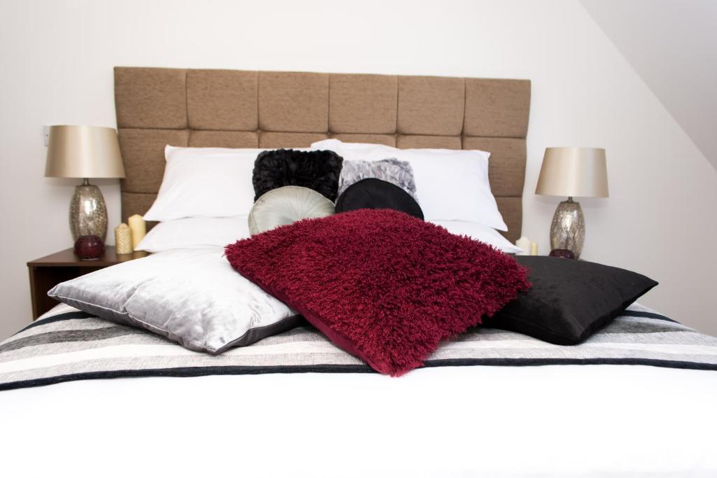 Trivelles Mayfair,stockport - Resim 16