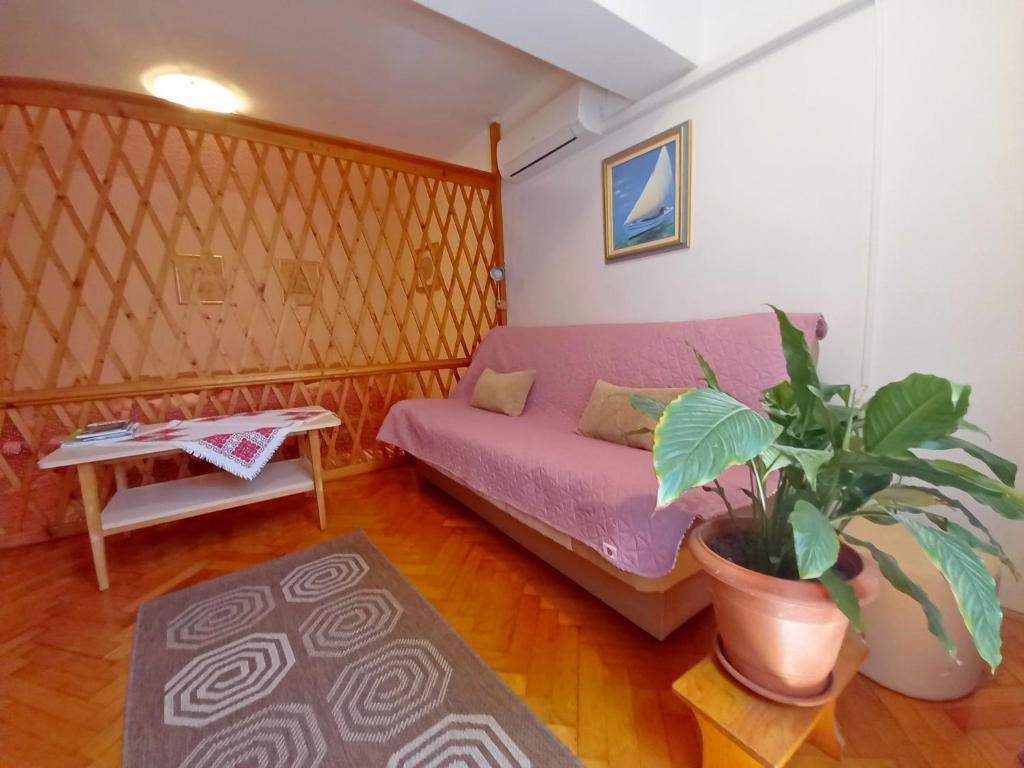Fotografie z fotogalerie ubytování Boutique Apartment in Pješcana Uvala with Balcony v destinaci Vintijan