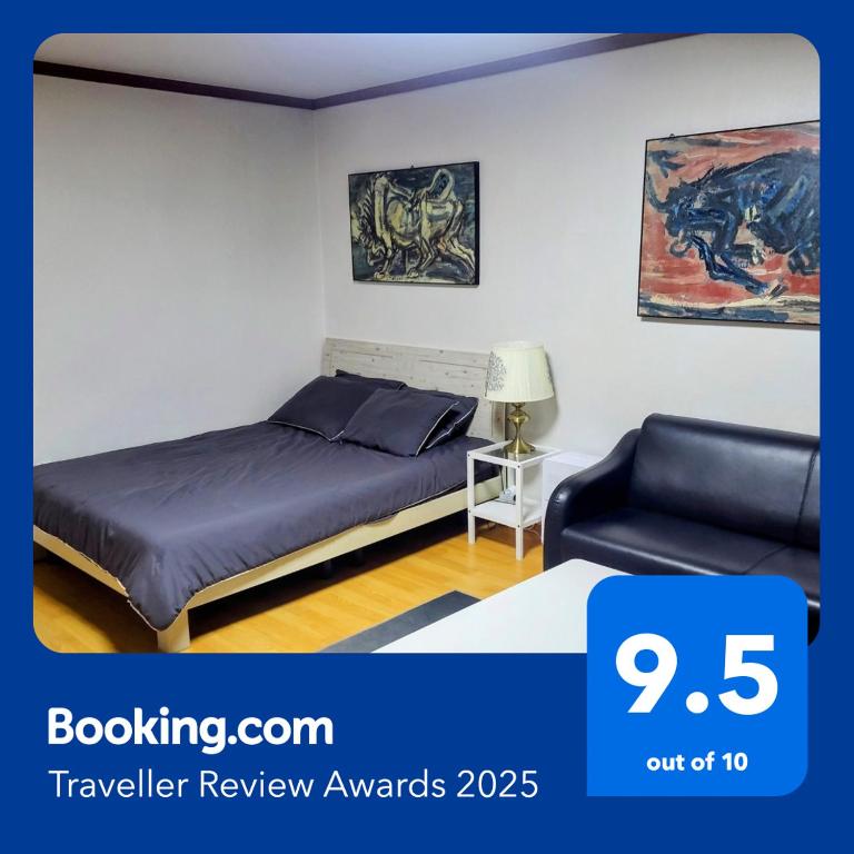 Spacious Master Suite #5 객실 침대