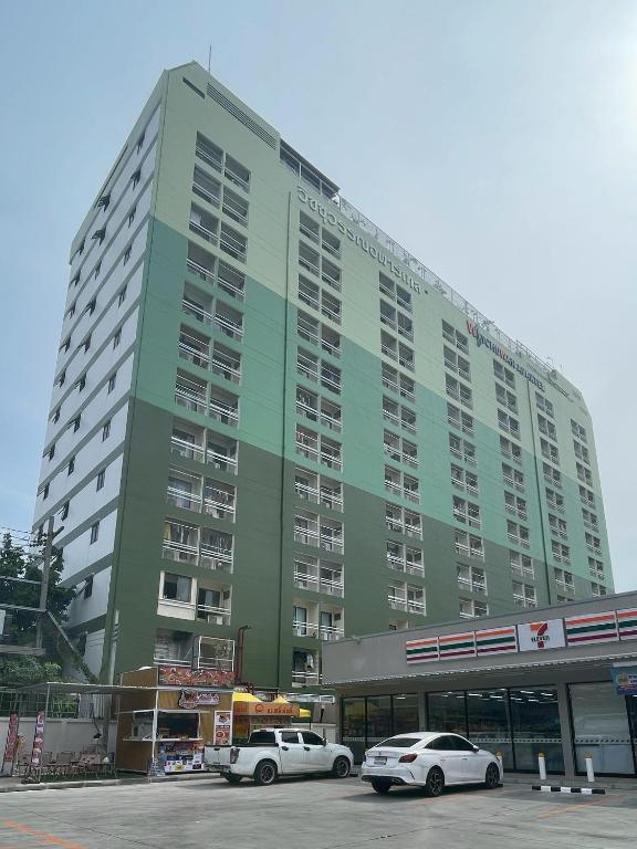Budova, kde se aparthotel nachází