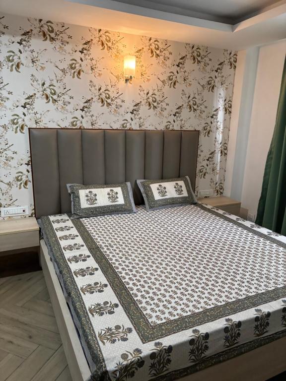 Postel nebo postele na pokoji v ubytování Kellys apartment