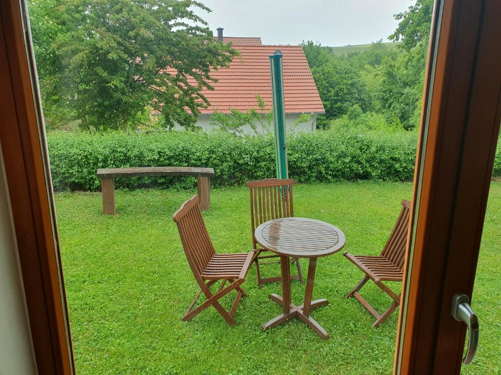 Zahrada ubytování 2 Zimmer FeWo mit Außenpool und Sauna