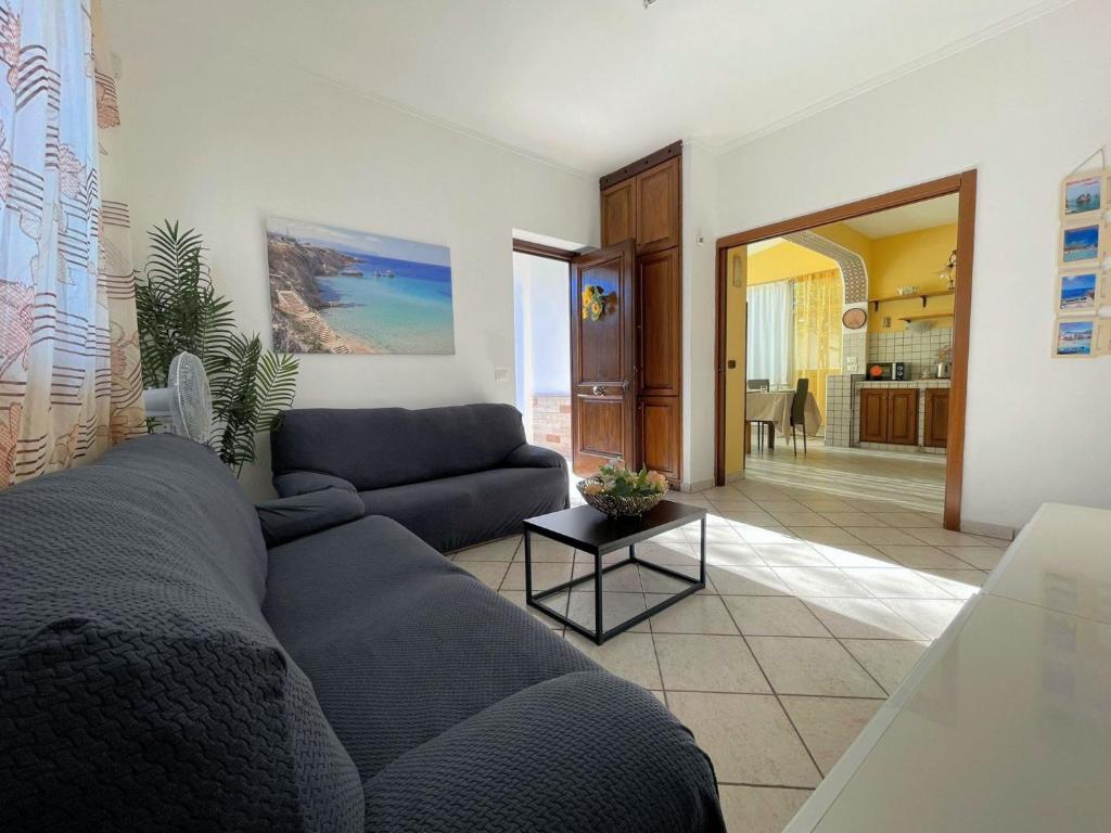 Posezení v ubytování Casa vacanze Ciachea Home - Villa Accogliente con BBQ, Giardino e Parcheggio , A due Passi Da Palermo & Aereoporto