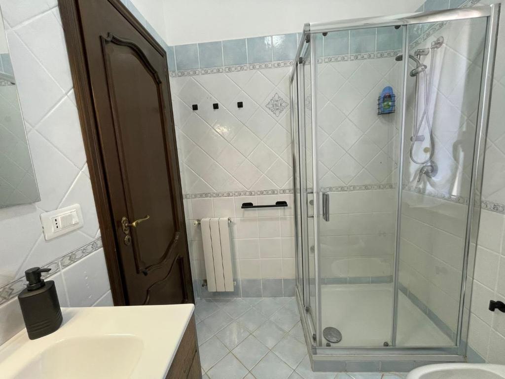 Koupelna v ubytování Casa vacanze Ciachea Home - Villa Accogliente con BBQ, Giardino e Parcheggio , A due Passi Da Palermo & Aereoporto