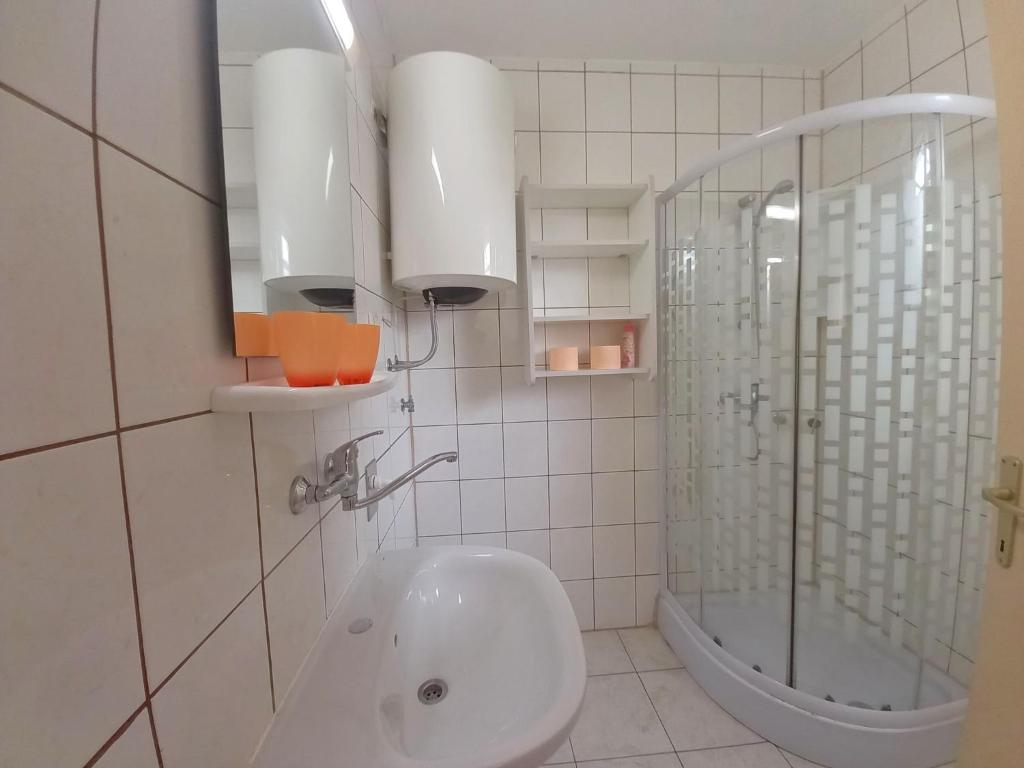 Fotografie z fotogalerie ubytování Boutique Apartment in Pješcana Uvala with Balcony v destinaci Vintijan