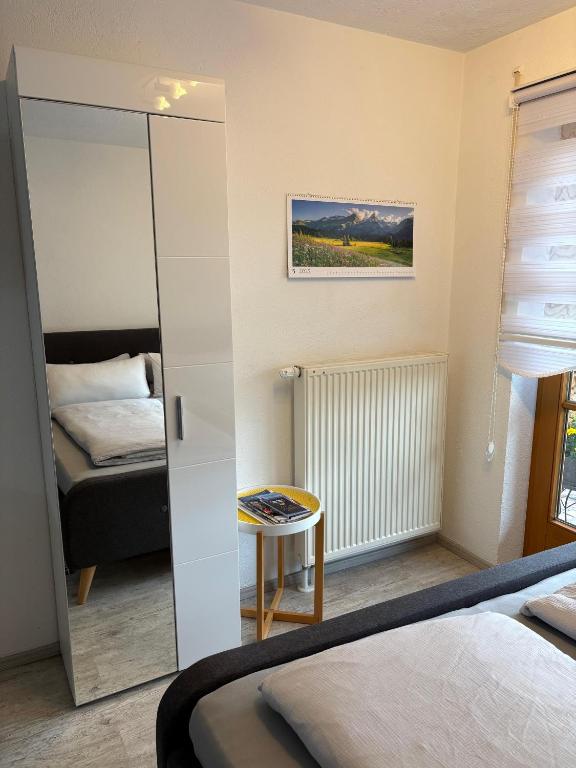 Postel nebo postele na pokoji v ubytování Ferienwohnung Emil