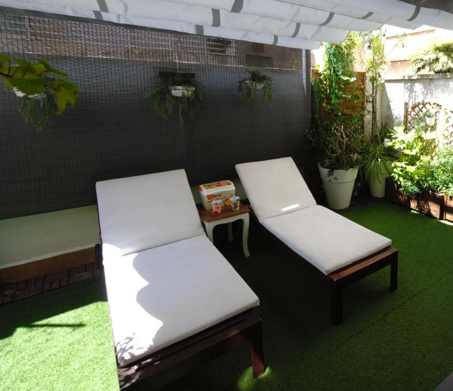 Zahrada ubytování APARTMENT BIG PRIVAT TERRACE CALAFELL BEACH FREE Parking