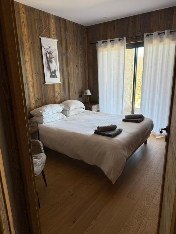 Postel nebo postele na pokoji v ubytování Chalet du rocher Font Romeu