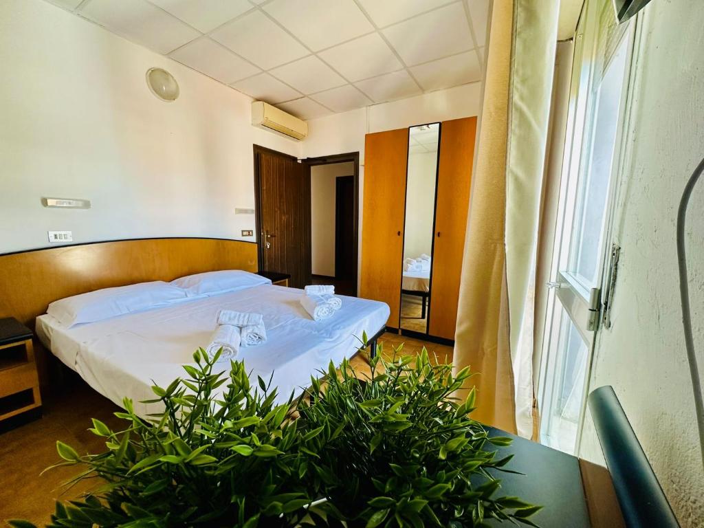 Mavras Hotel - Resim 2