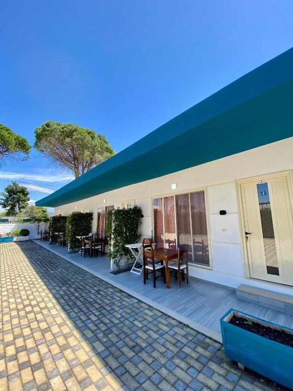 Holiday Cabins Vlore