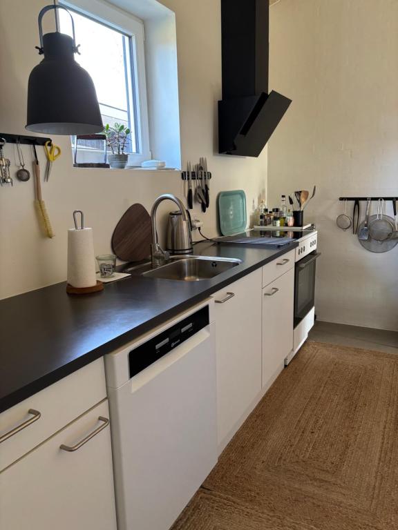 Kuchyň nebo kuchyňský kout v ubytování Country Home