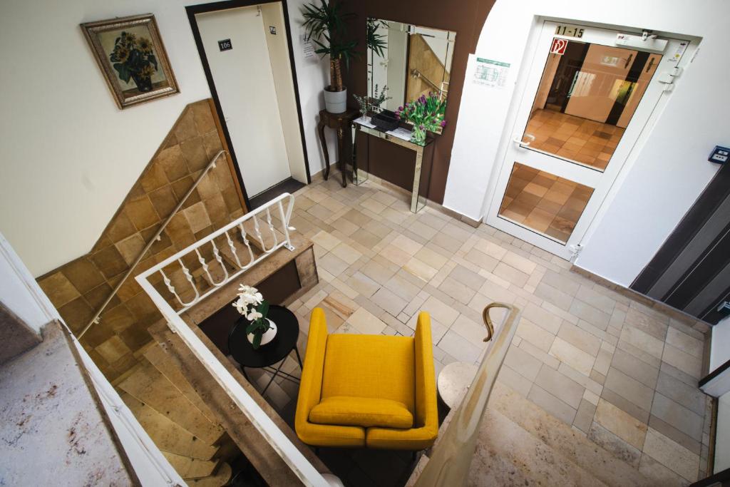 Uma área de estar em Villa ENTO HotelWestEnd