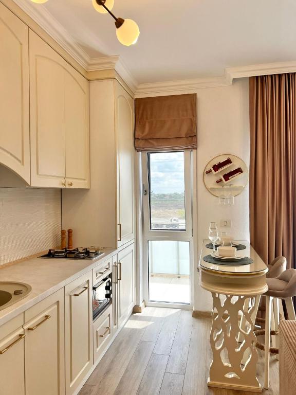 Kuchyň nebo kuchyňský kout v ubytování Bridge Penthouse