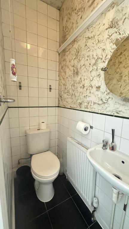 Thai Lanna Inn & Spa Ltd - Chambre Triple Basique Avec Salle De Bains Commune