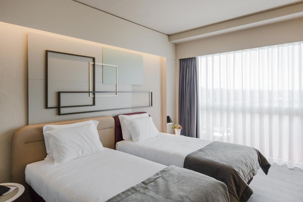 Axis Ofir Beach Resort Hotel - 12