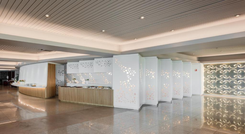 Vstupní hala nebo recepce v ubytování Axis Ofir Beach Resort Hotel