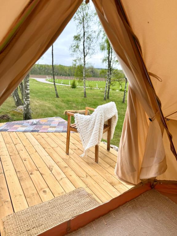 Příroda nedaleko luxury tent