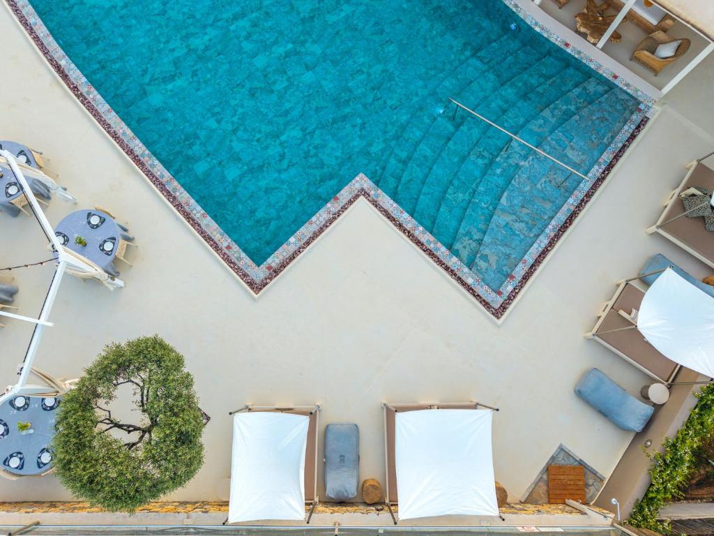 Bazén v ubytování Paradise Island Villas nebo v jeho okolí