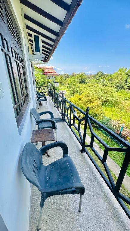 New Peacock Resort - 5