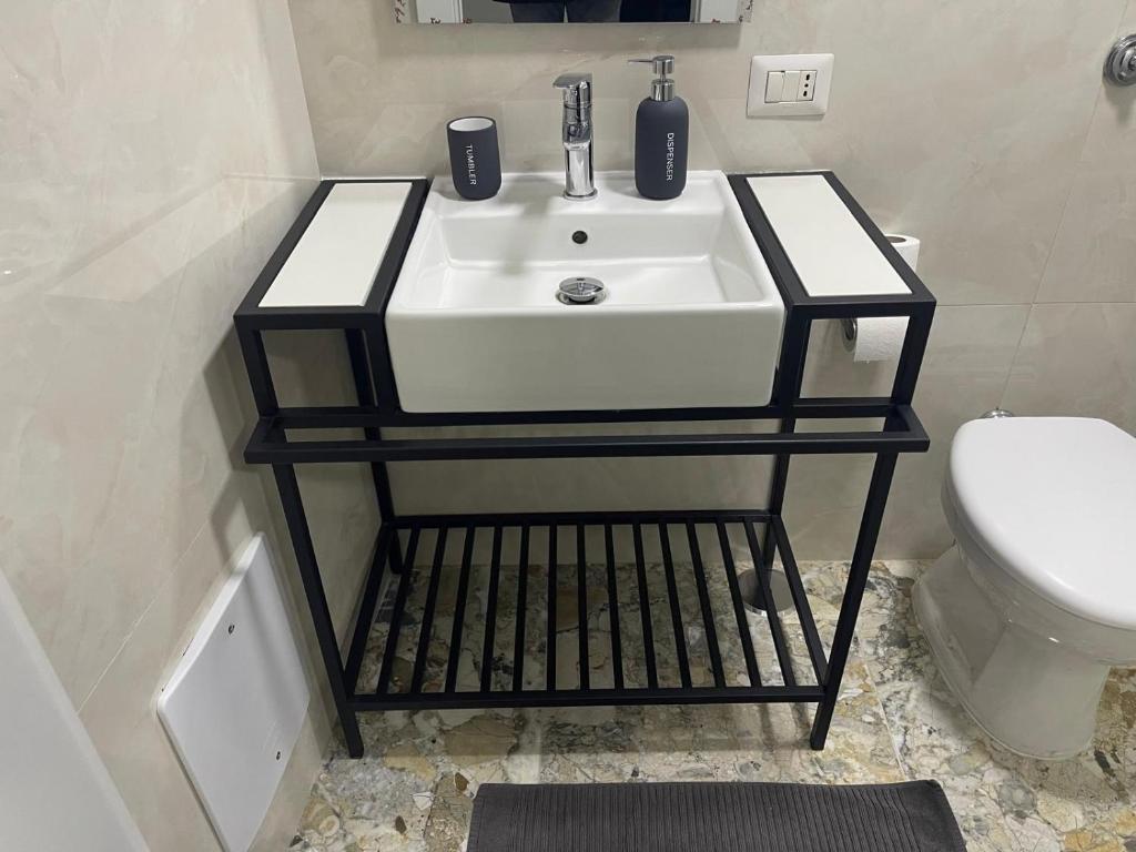 Kúpeľňa v ubytovaní Bed and Breakfast Napoli Centro storico