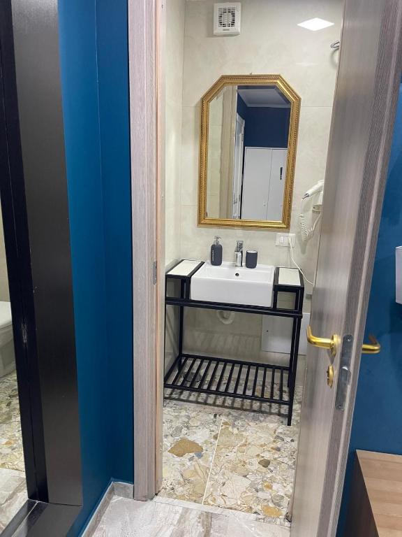 Kúpeľňa v ubytovaní Bed and Breakfast Napoli Centro storico