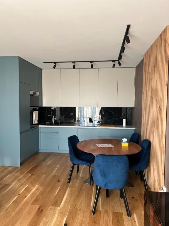 Dapur atau dapur kecil di Tutu Kraków Comfort