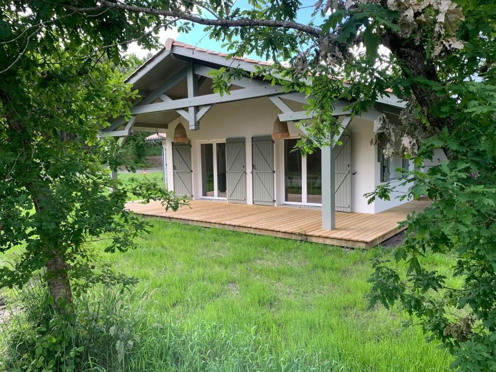 Κήπος έξω από το Les Nids de Galleben - La Villa Mimizan