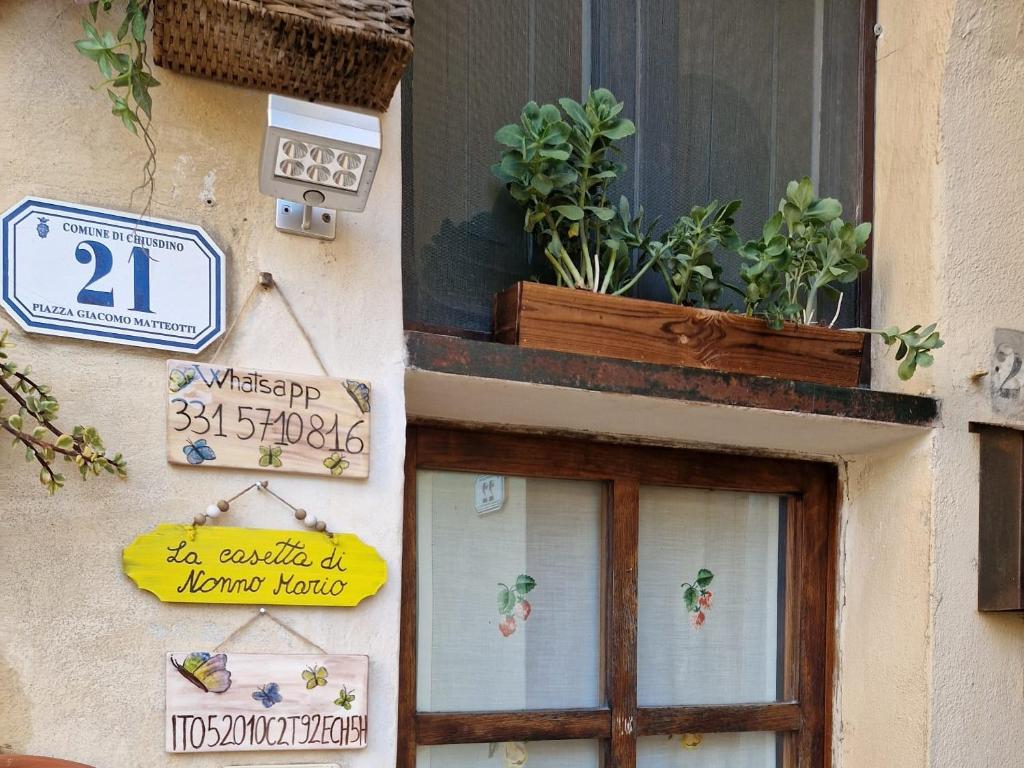 Certifikát, hodnocení, plakát nebo jiný dokument vystavený v ubytování La Casetta di Nonno Mario